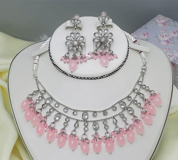 Jewelry-Necklace-Set-with-Earrings